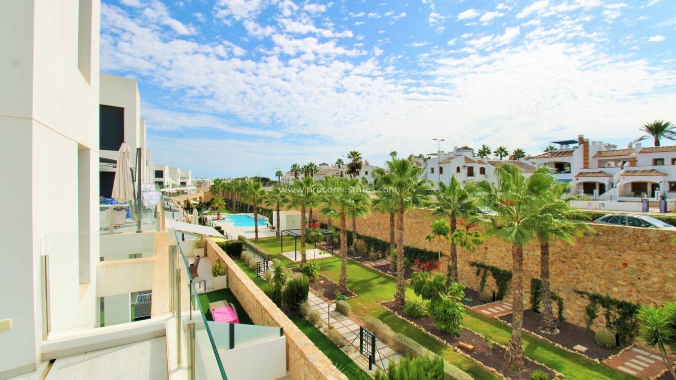 Resale - Apartment - Orihuela Costa - Villamartin