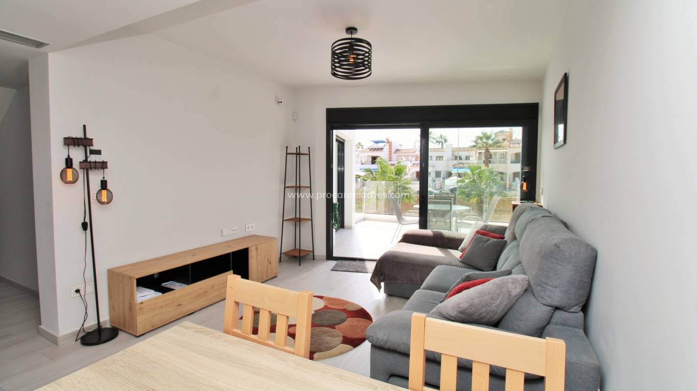 Resale - Apartment - Orihuela Costa - Villamartin