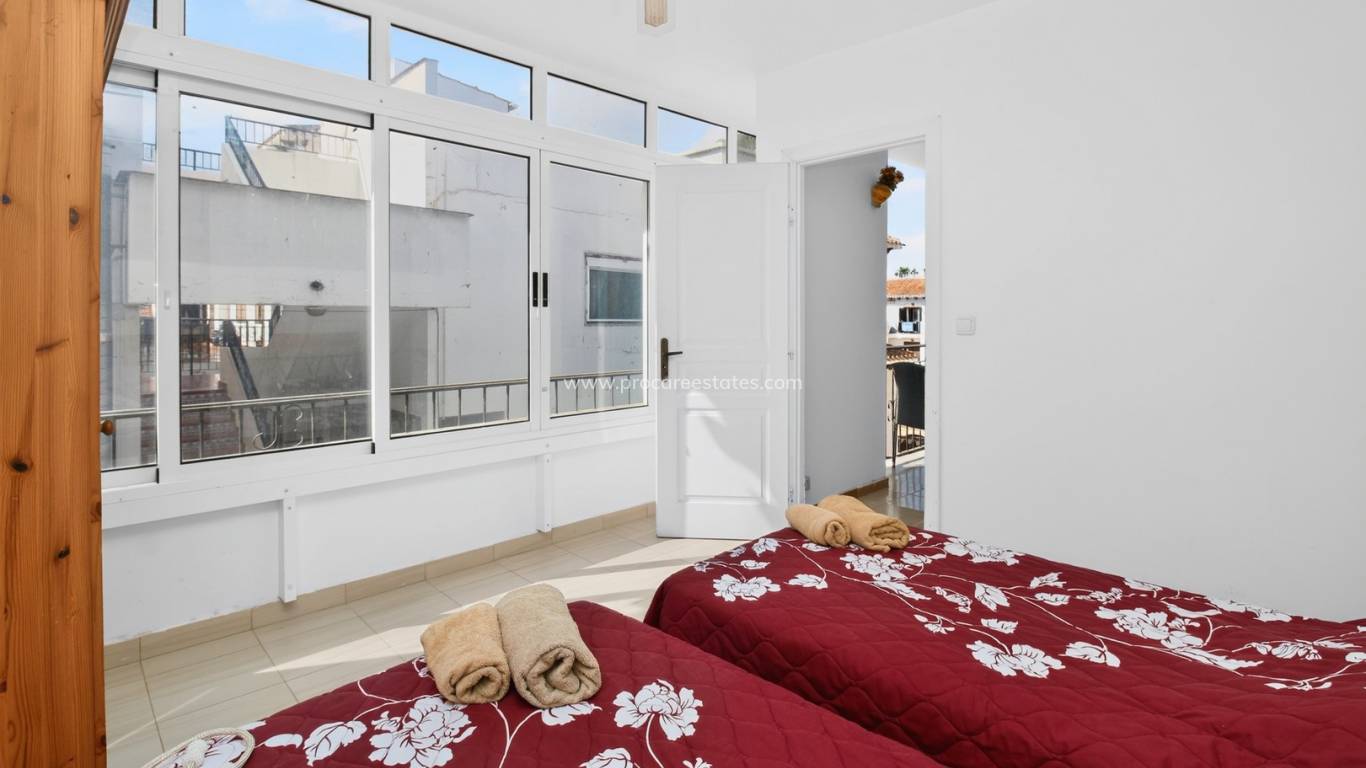 Resale - Apartment - Orihuela Costa - Villamartin