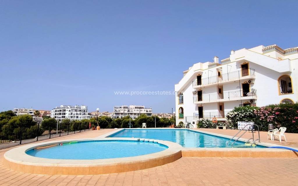 Resale - Apartment - Orihuela Costa - Vistabella Golf