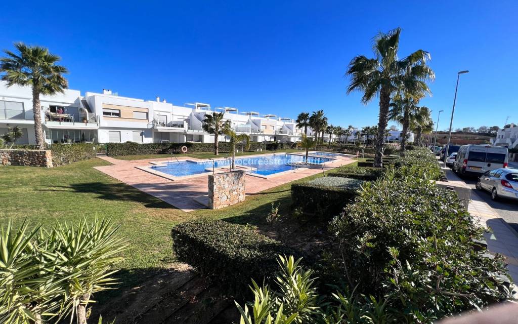 Resale - Apartment - Orihuela - Vistabella Golf