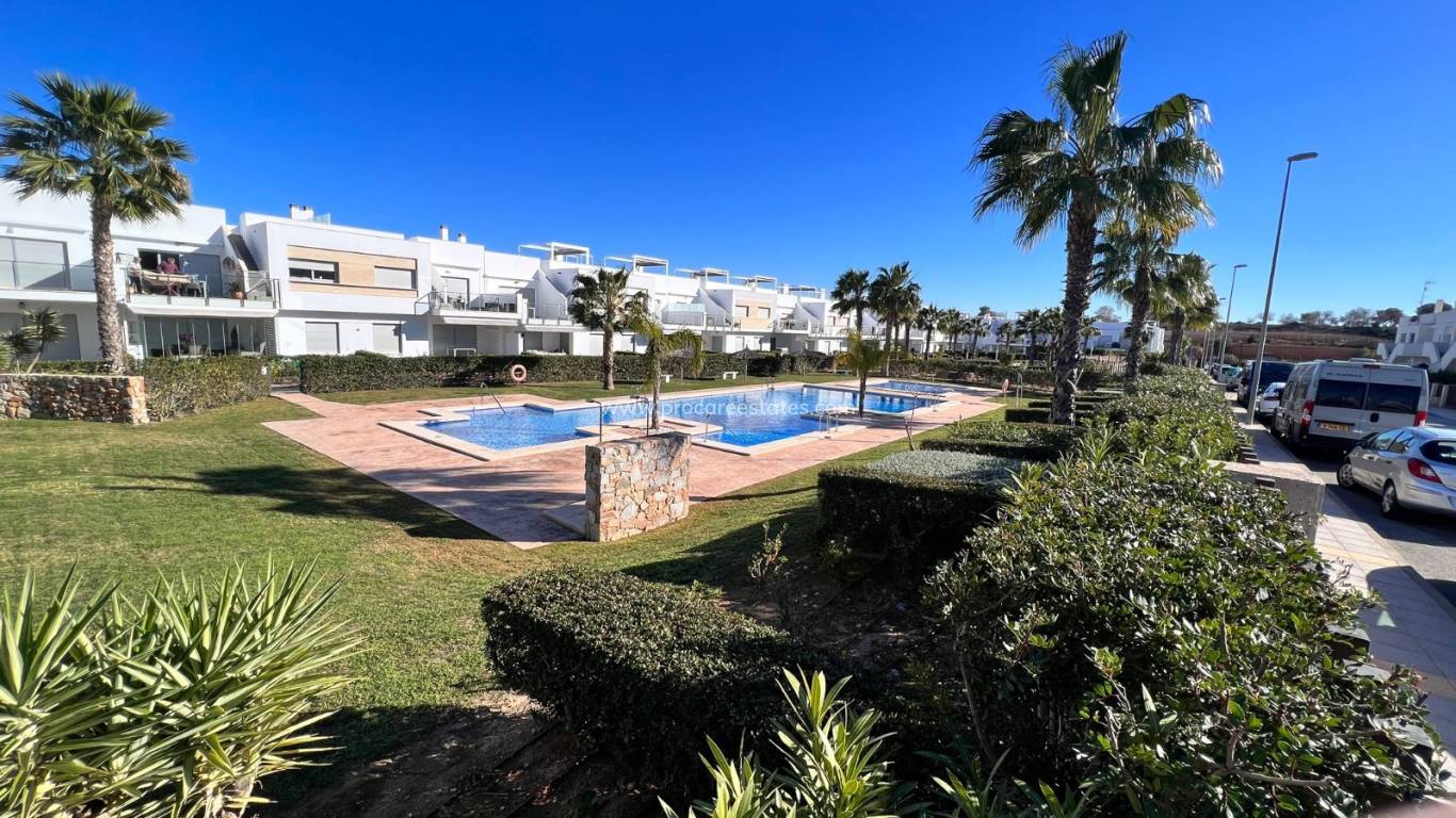 Resale - Apartment - Orihuela - Vistabella Golf