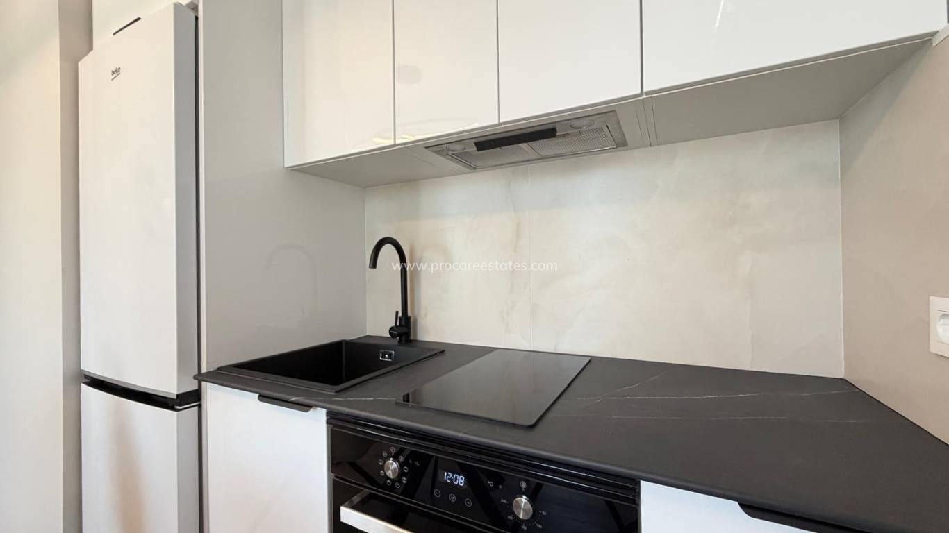 Resale - Apartment - San Miguel de Salinas - 03193