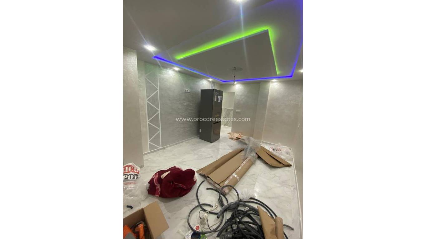 Resale - Apartment - Santa Pola - Playa Levante