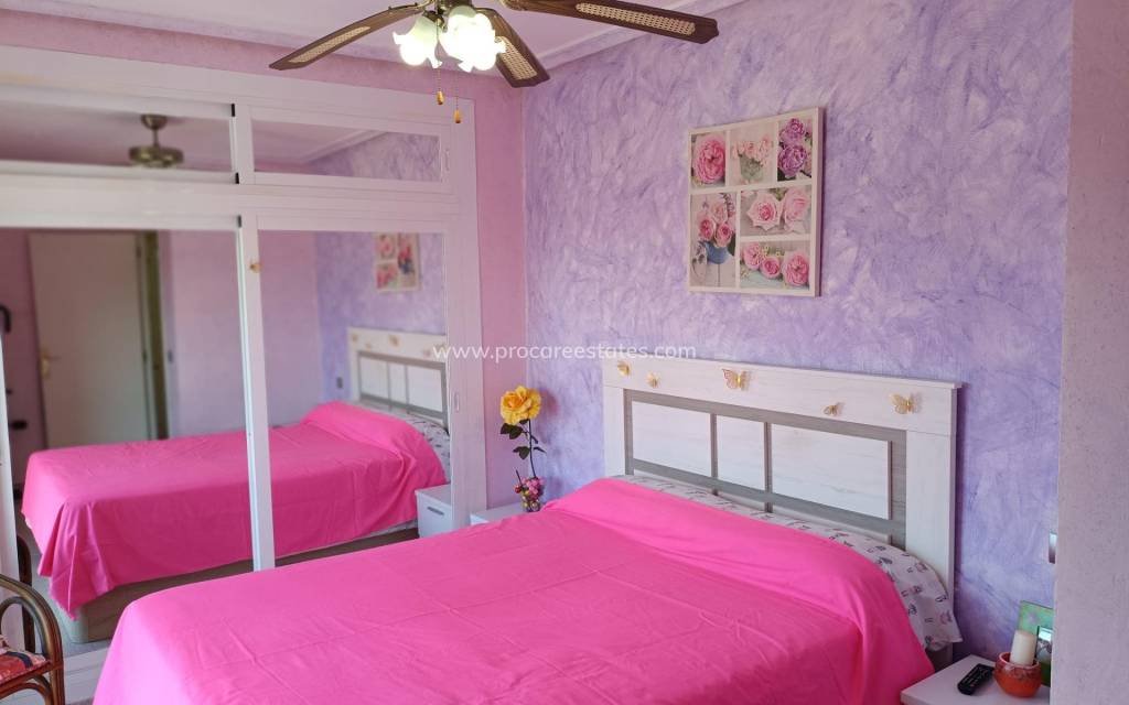 Resale - Apartment - Santa Pola