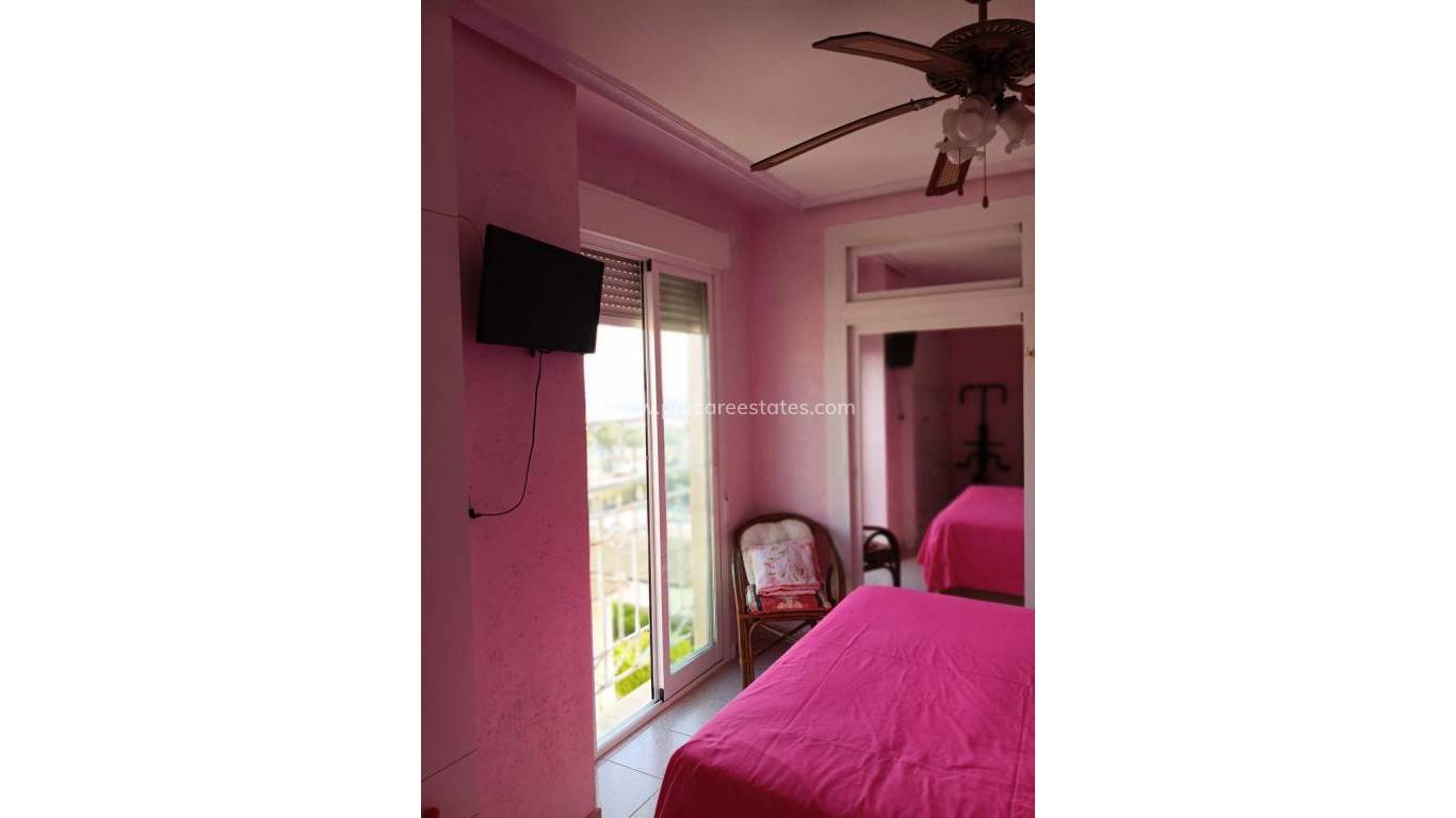 Resale - Apartment - Santa Pola