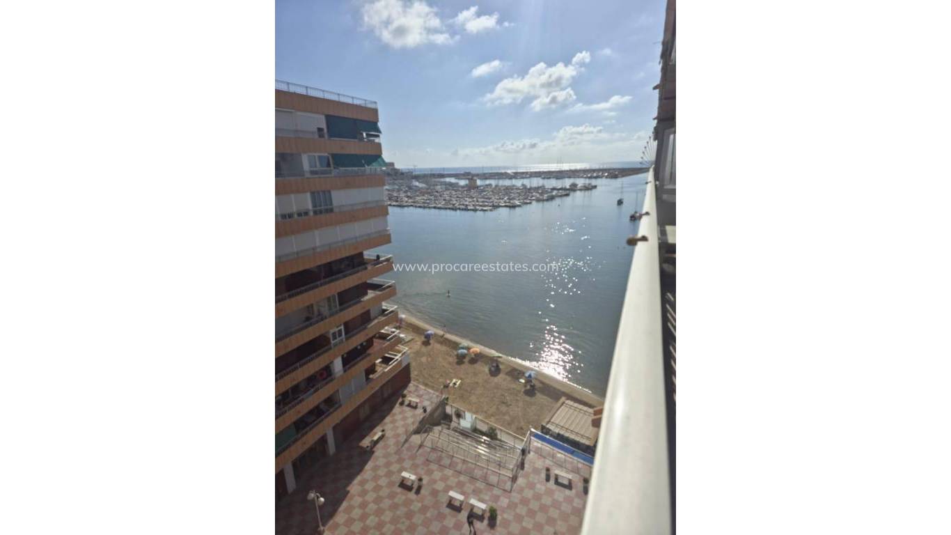 Resale - Apartment - Torrevieja - Acequion