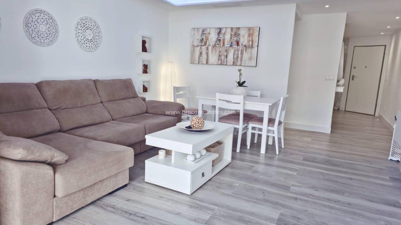 Resale - Apartment - Torrevieja - Acequion