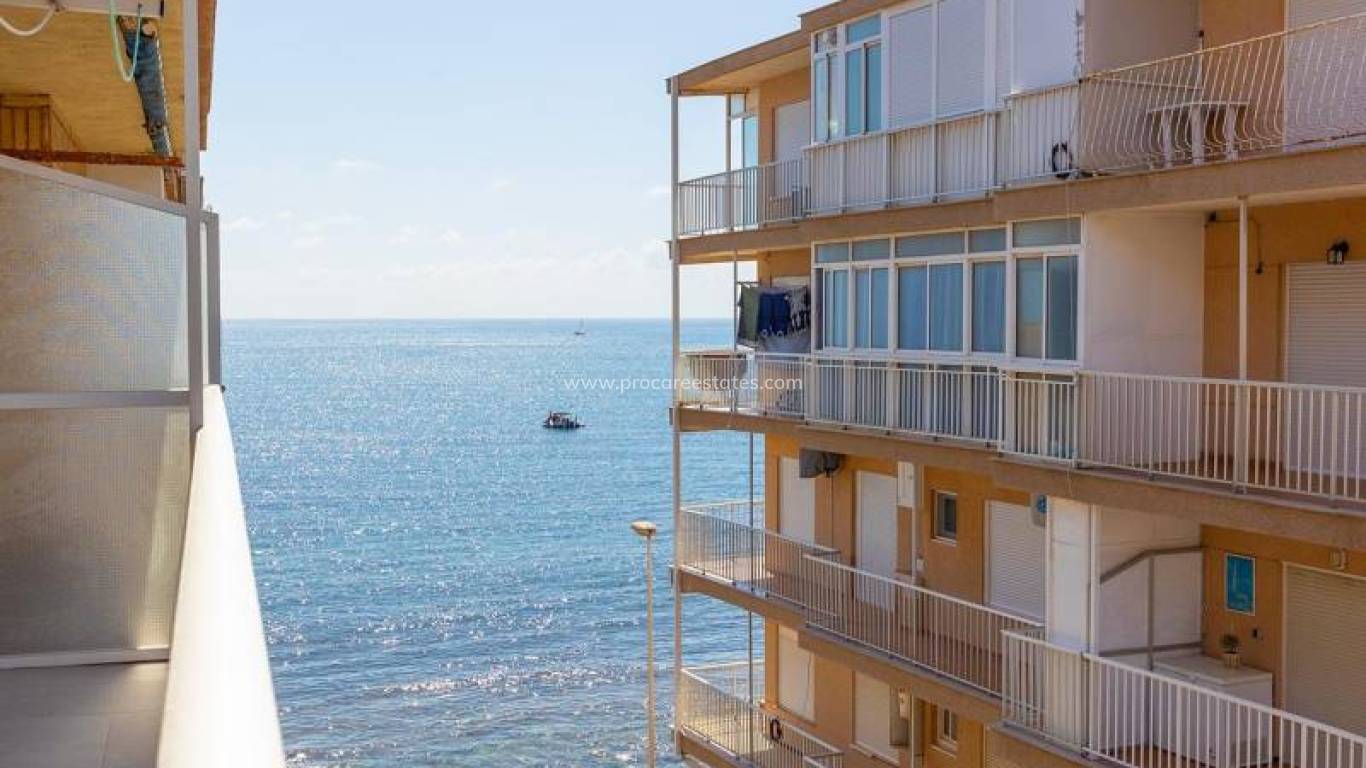 Resale - Apartment - Torrevieja - Acequion