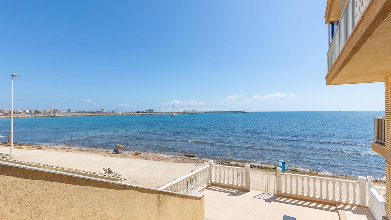 Resale - Apartment - Torrevieja - Acequion