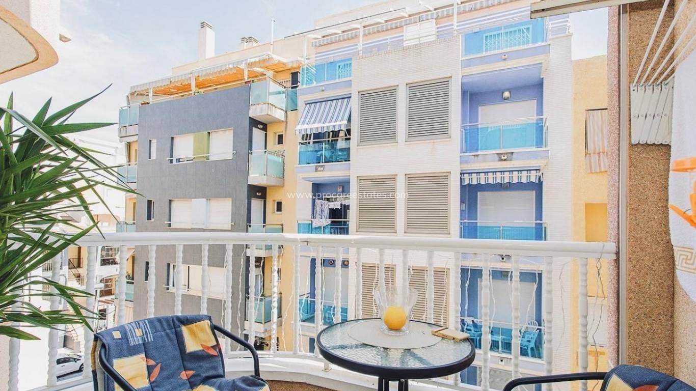 Resale - Apartment - Torrevieja - Acequion