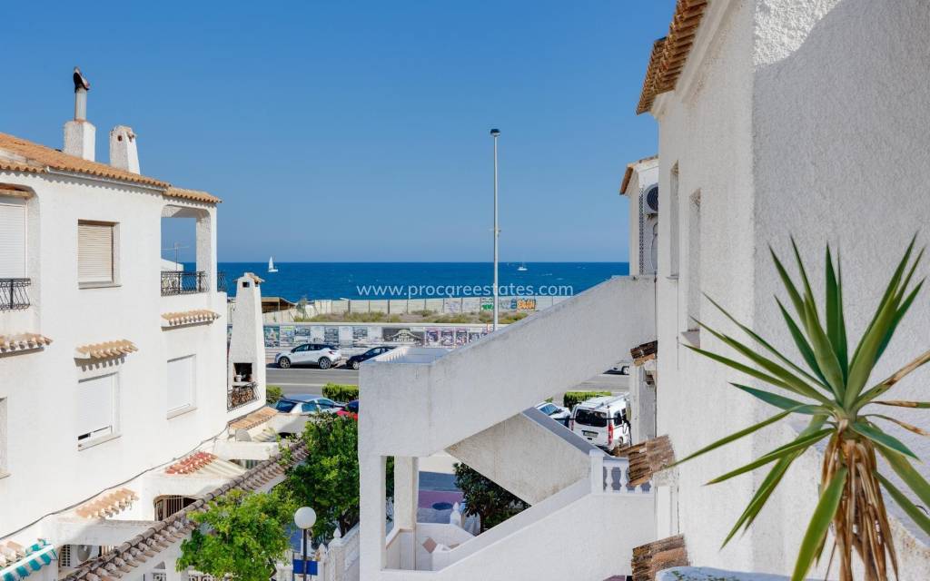 Resale - Apartment - Torrevieja - Acequion