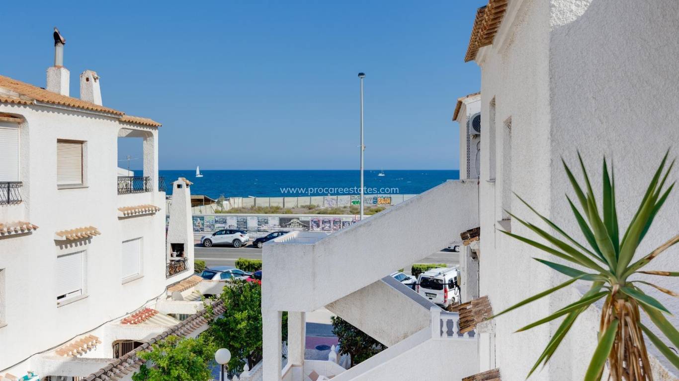 Resale - Apartment - Torrevieja - Acequion