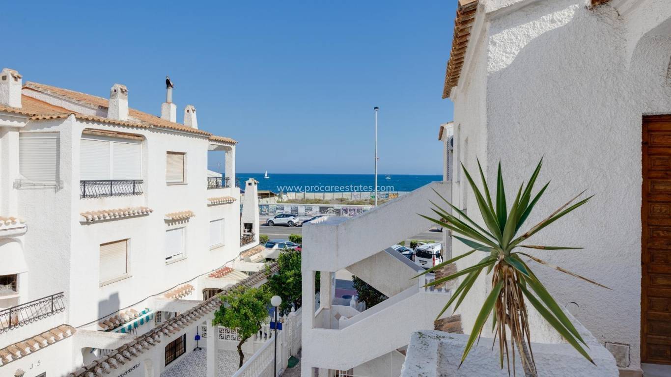 Resale - Apartment - Torrevieja - Acequion