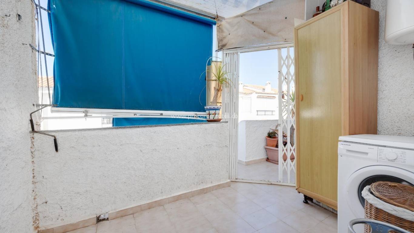 Resale - Apartment - Torrevieja - Acequion