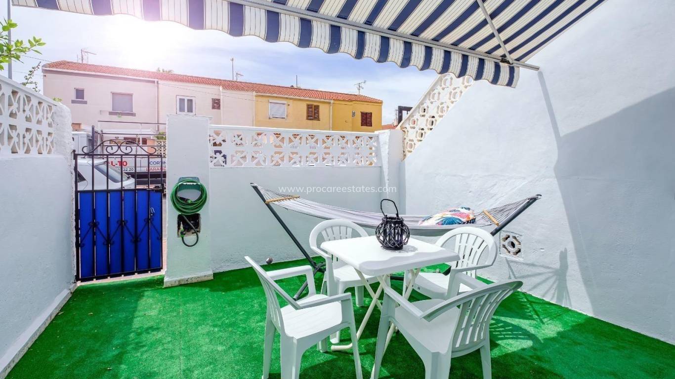 Resale - Apartment - Torrevieja - Acequion