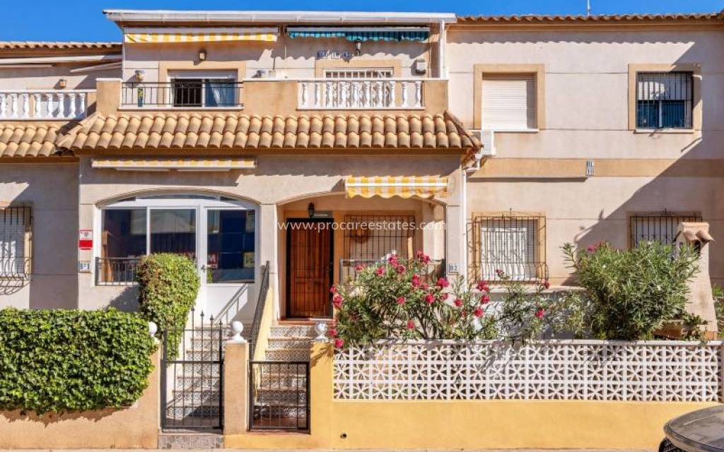 Resale - Apartment - Torrevieja - Acequion