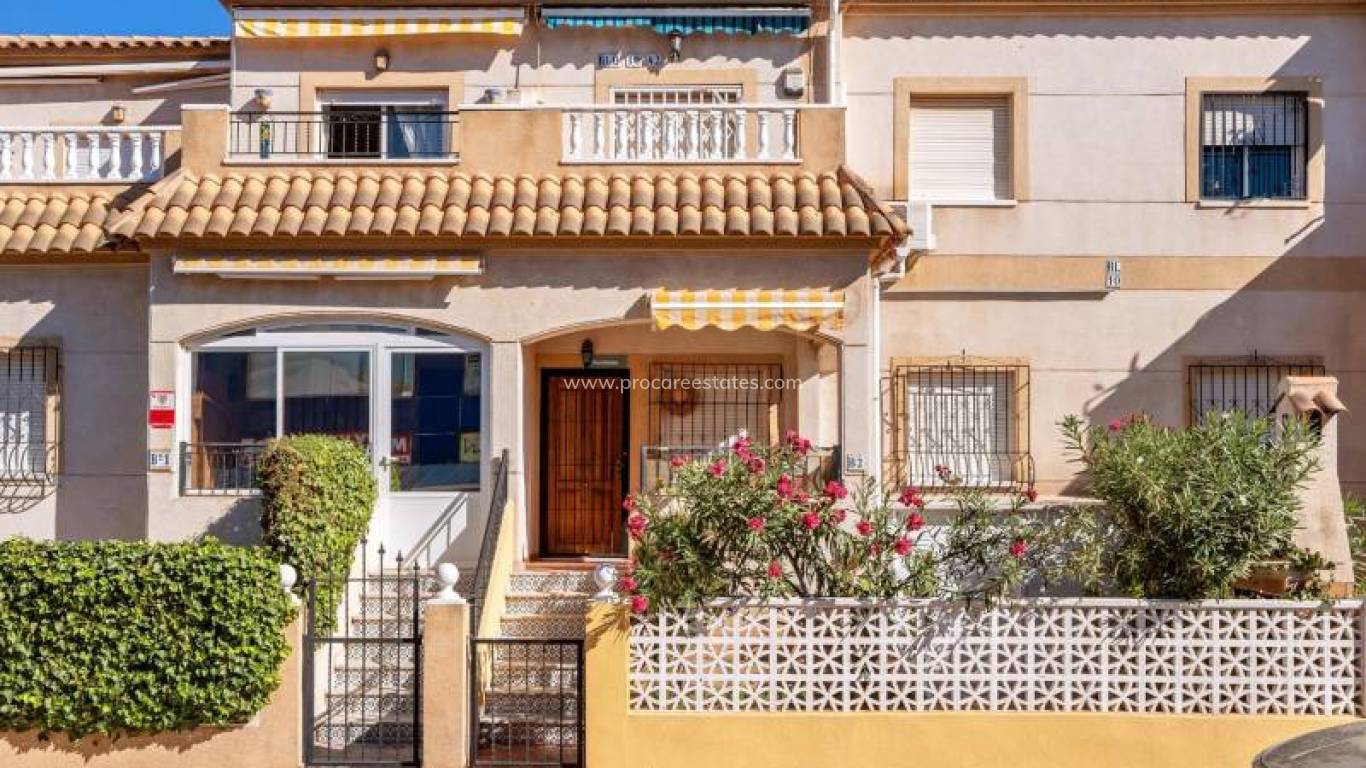 Resale - Apartment - Torrevieja - Acequion