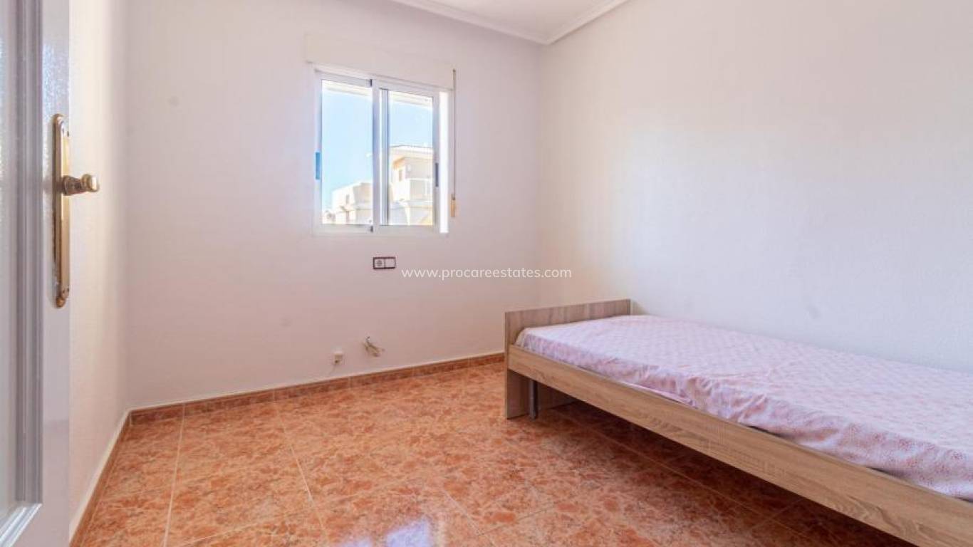 Resale - Apartment - Torrevieja - Acequion