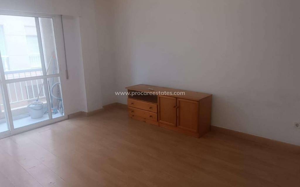 Resale - Apartment - Torrevieja - Acequion