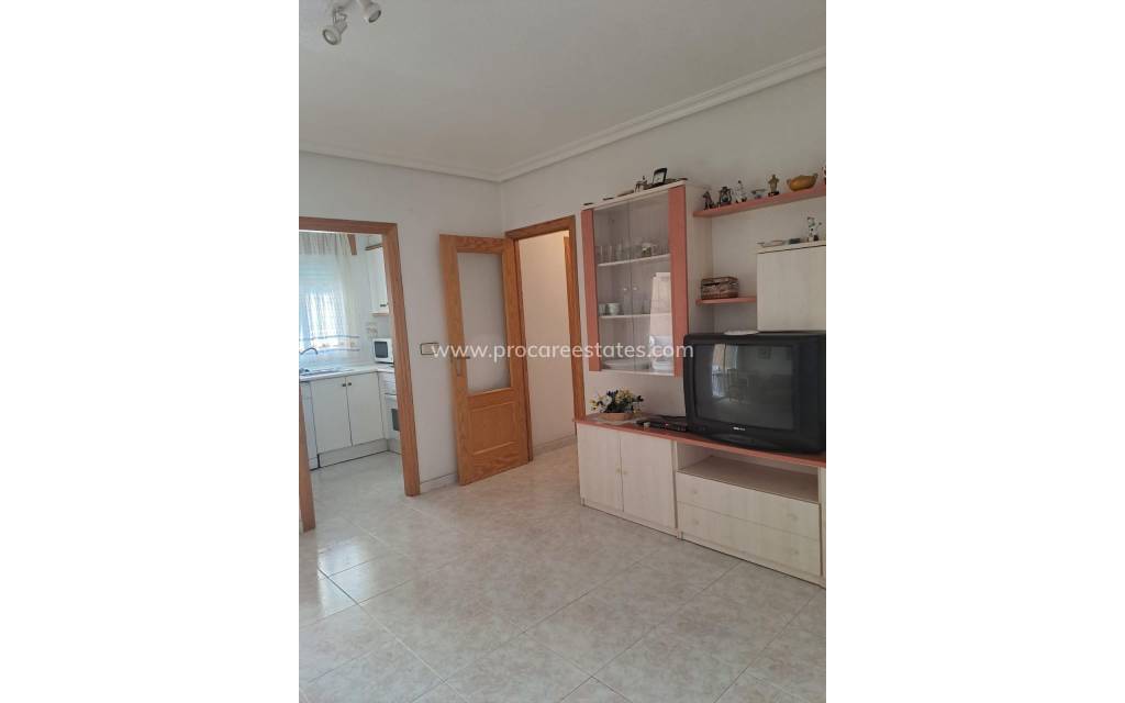 Resale - Apartment - Torrevieja - Acequion