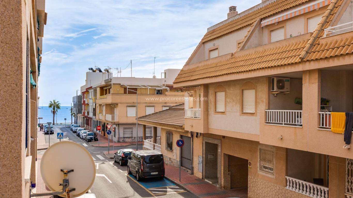 Resale - Apartment - Torrevieja - Acequion