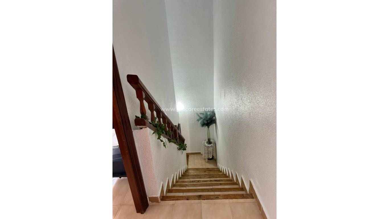 Resale - Apartment - Torrevieja - Acequion