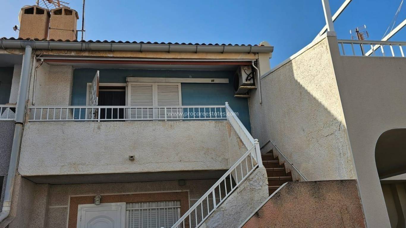 Resale - Apartment - Torrevieja - Acequion