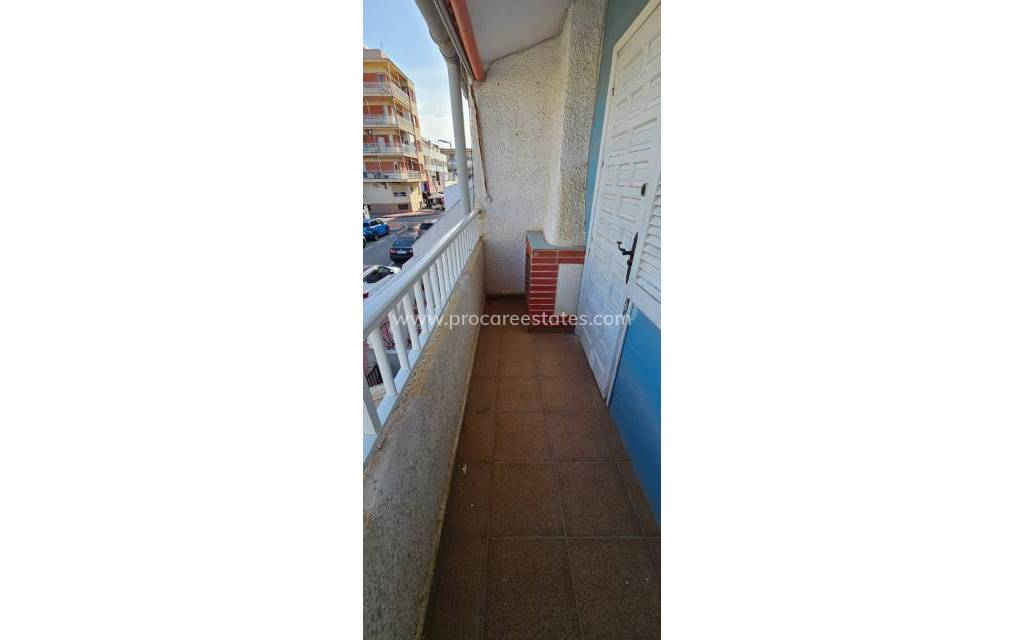 Resale - Apartment - Torrevieja - Acequion