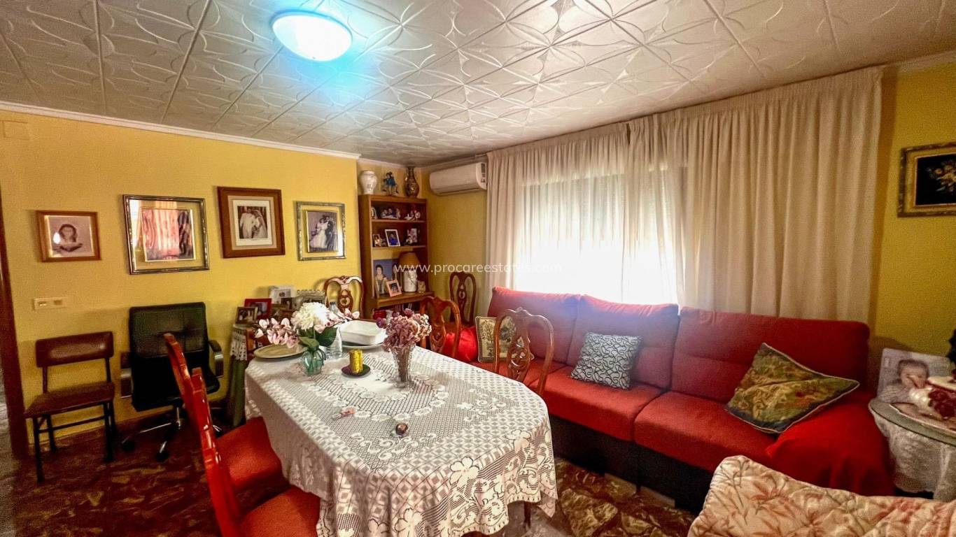 Resale - Apartment - Torrevieja - Acequion