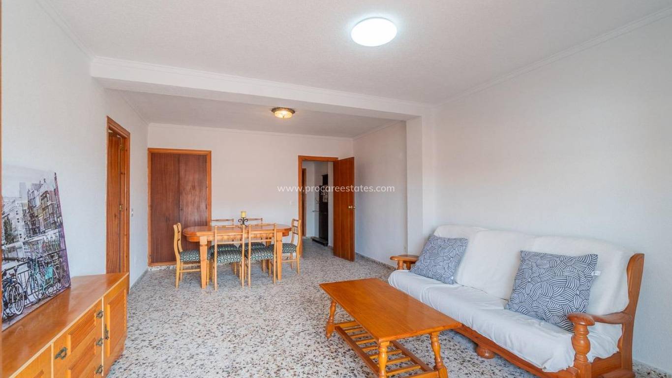 Resale - Apartment - Torrevieja - Acequion