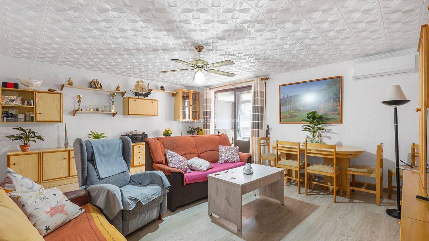 Resale - Apartment - Torrevieja - Acequion