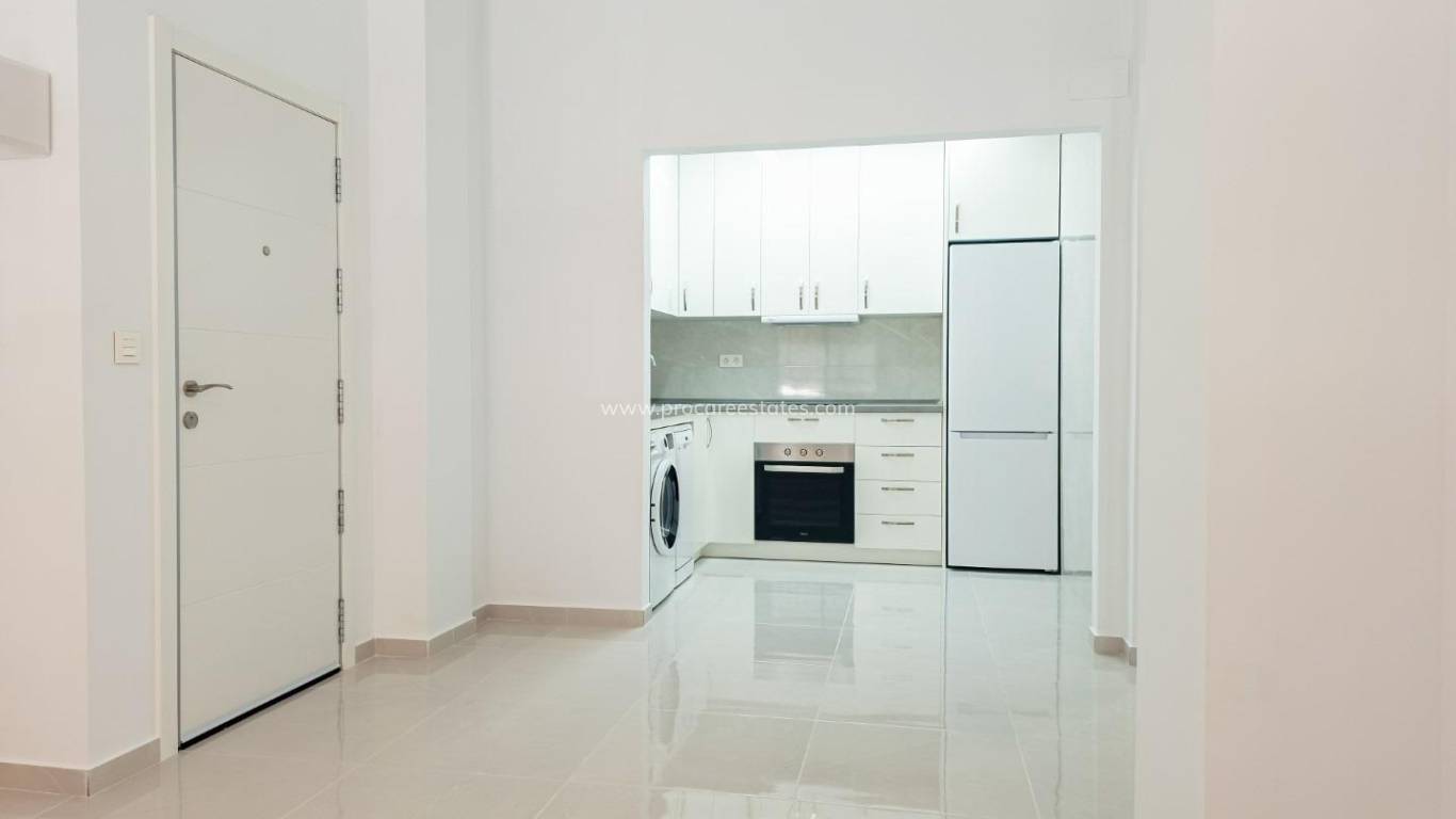Resale - Apartment - Torrevieja - Acequion