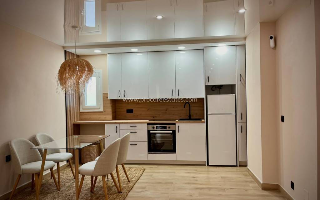 Resale - Apartment - Torrevieja - Acequion