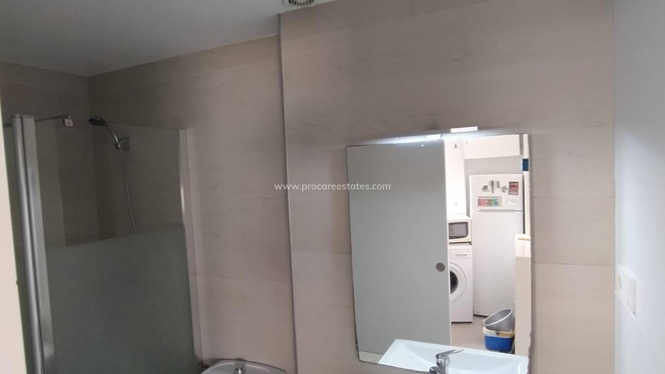 Resale - Apartment - Torrevieja - Acequion