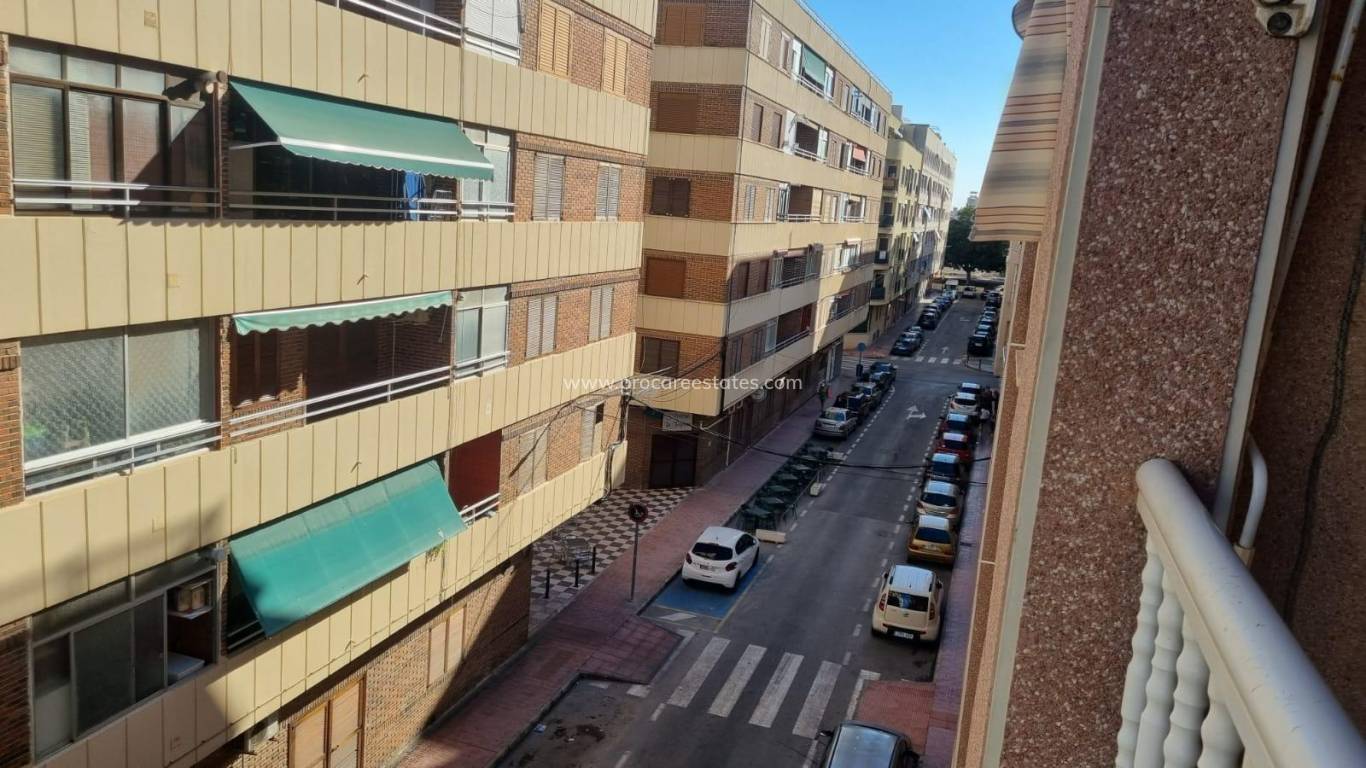 Resale - Apartment - Torrevieja - Acequion