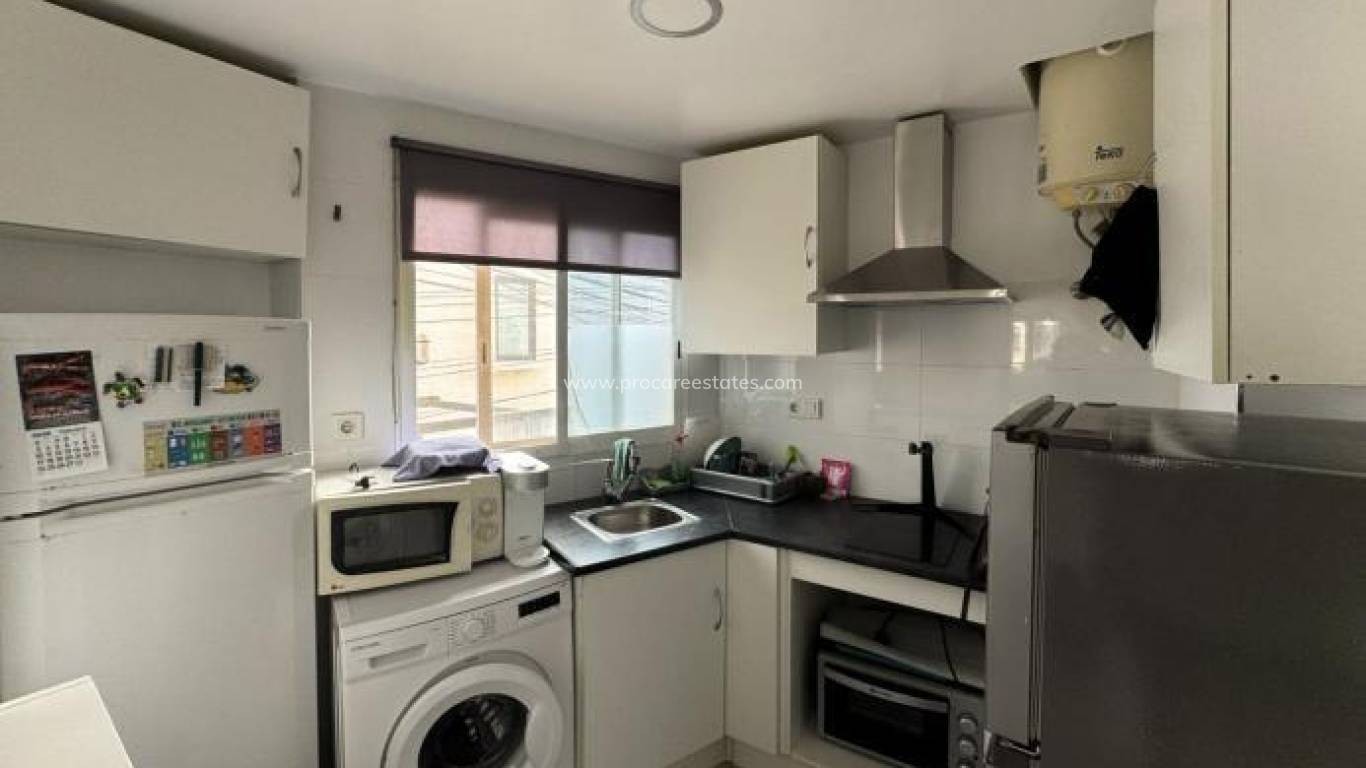 Resale - Apartment - Torrevieja - Acequion