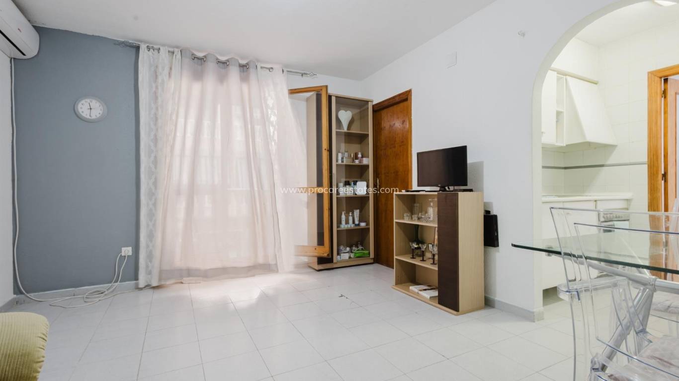 Resale - Apartment - Torrevieja - Acequion