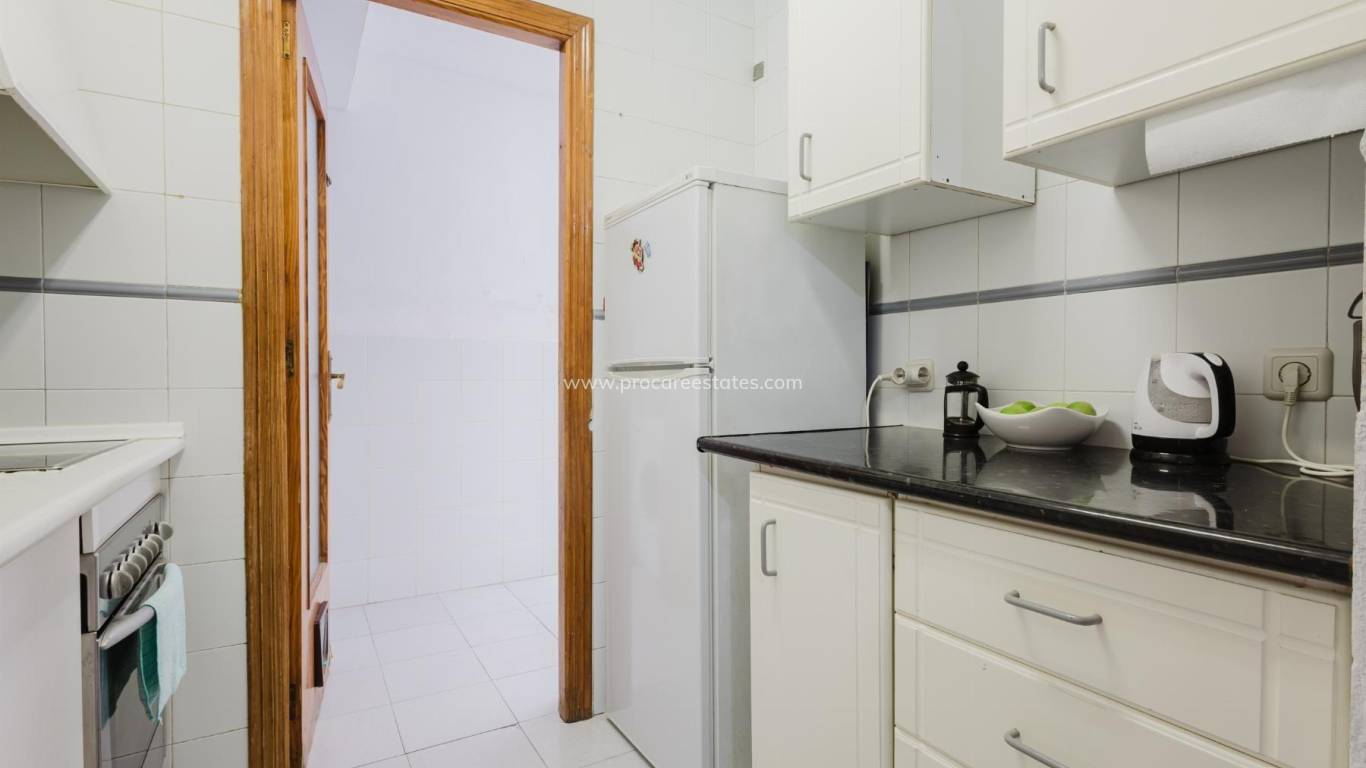 Resale - Apartment - Torrevieja - Acequion