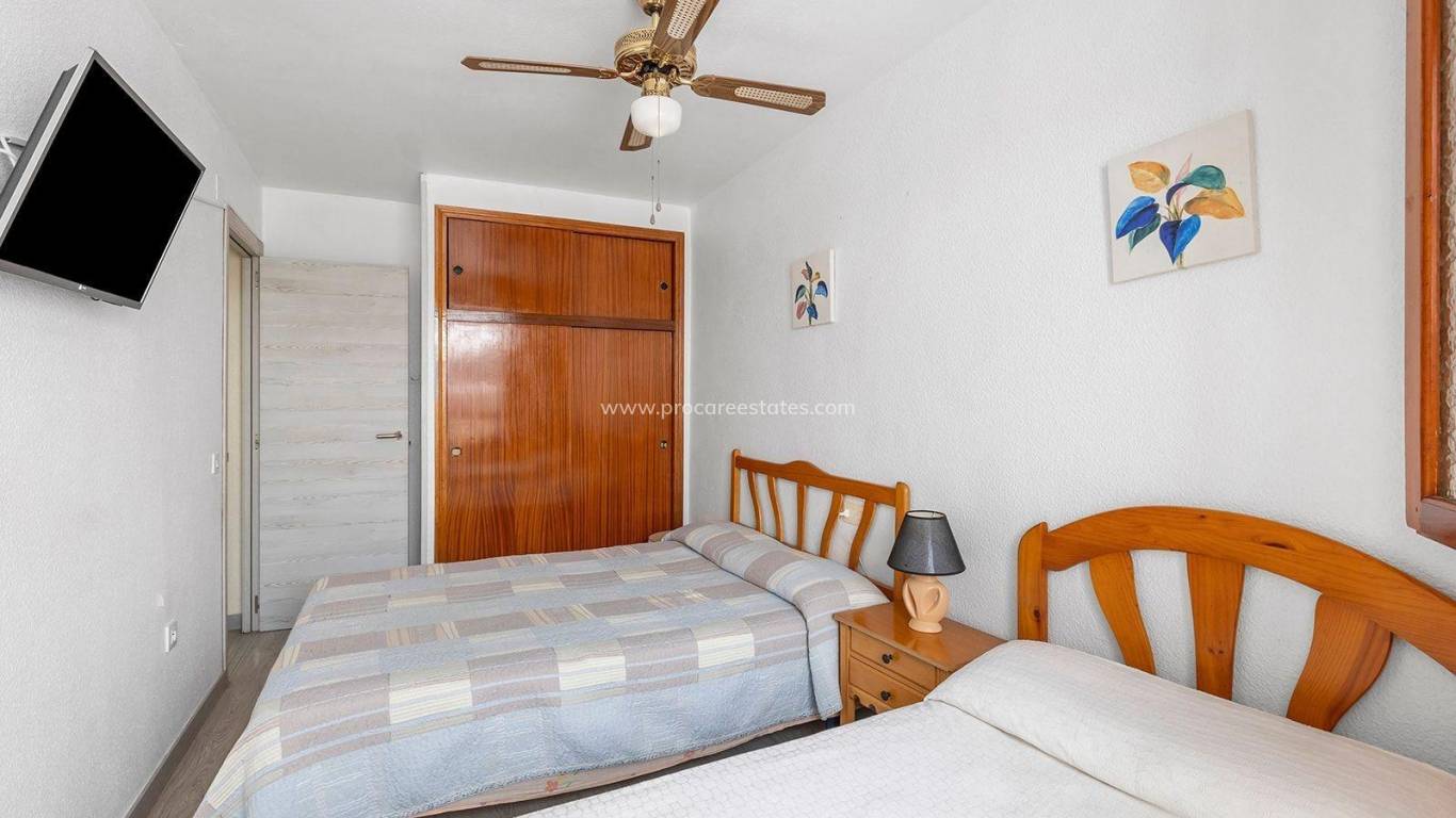 Resale - Apartment - Torrevieja - Acequion