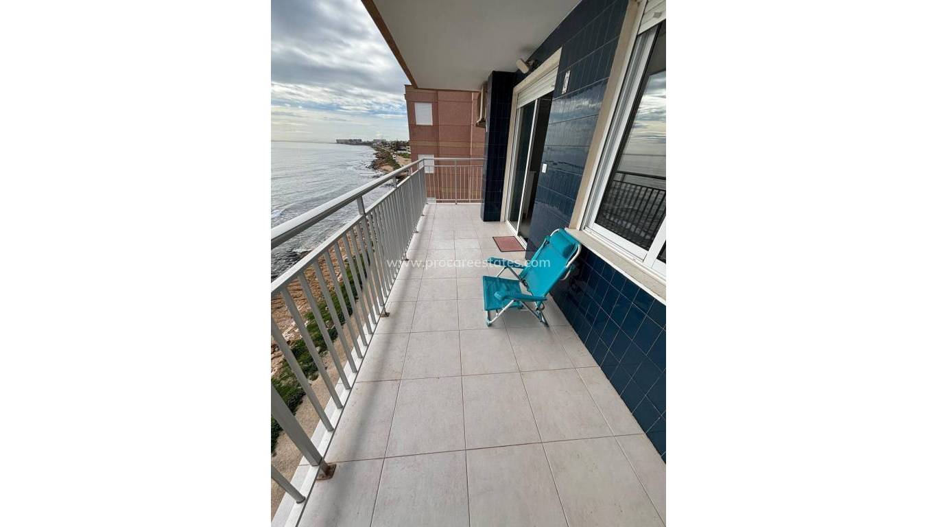 Resale - Apartment - Torrevieja - Acequion