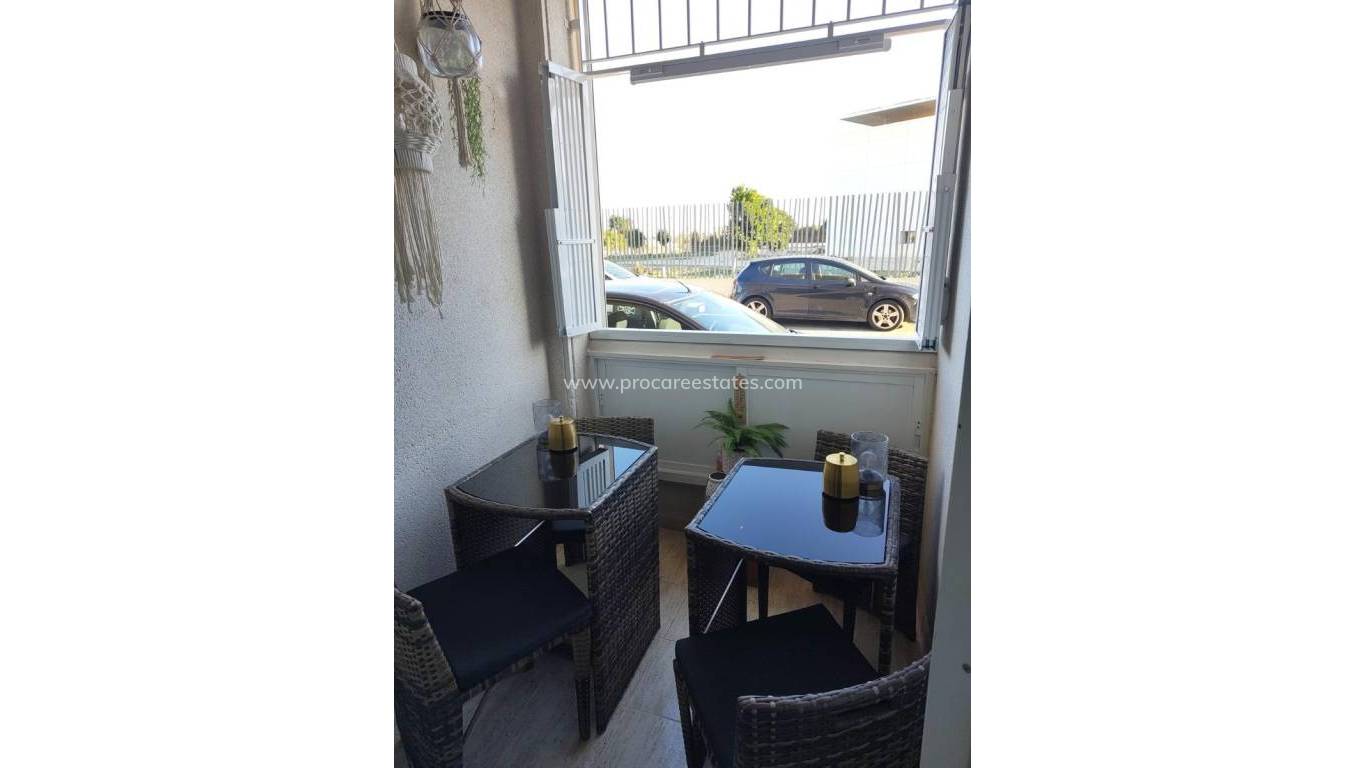 Resale - Apartment - Torrevieja - Acequion