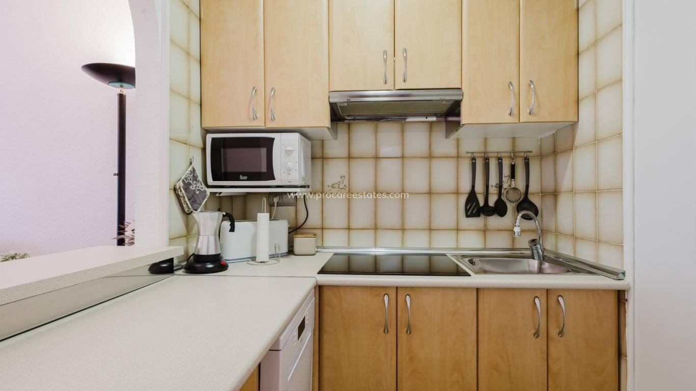 Resale - Apartment - Torrevieja - Acequion