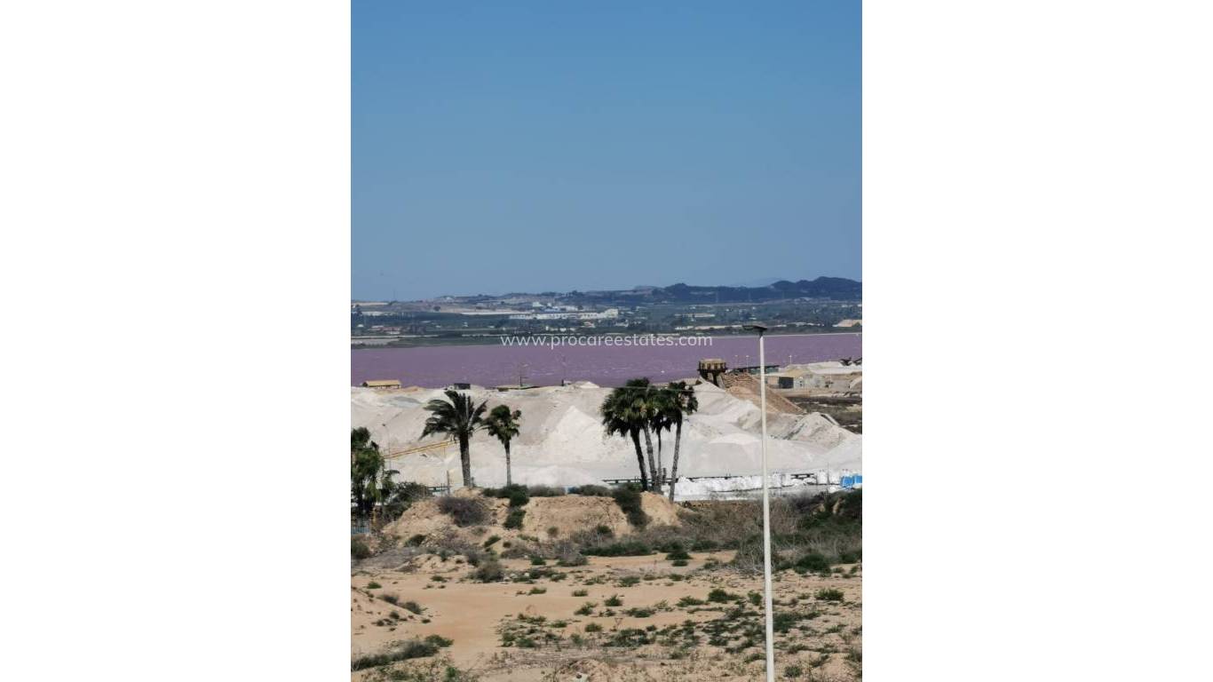 Resale - Apartment - Torrevieja - Acequion