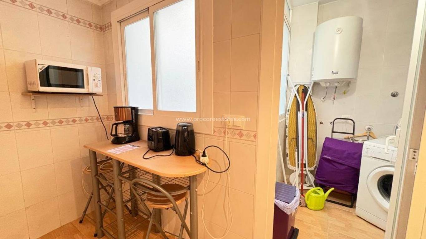 Resale - Apartment - Torrevieja - Acequion