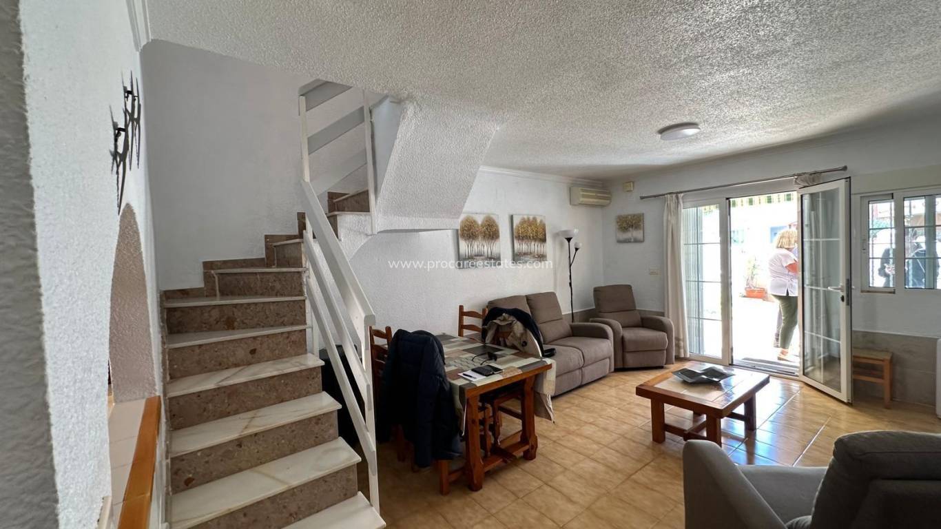 Resale - Apartment - Torrevieja - Acequion