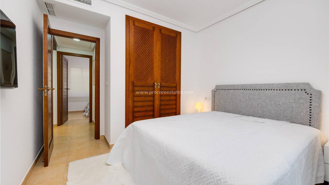 Resale - Apartment - Torrevieja - Acequion