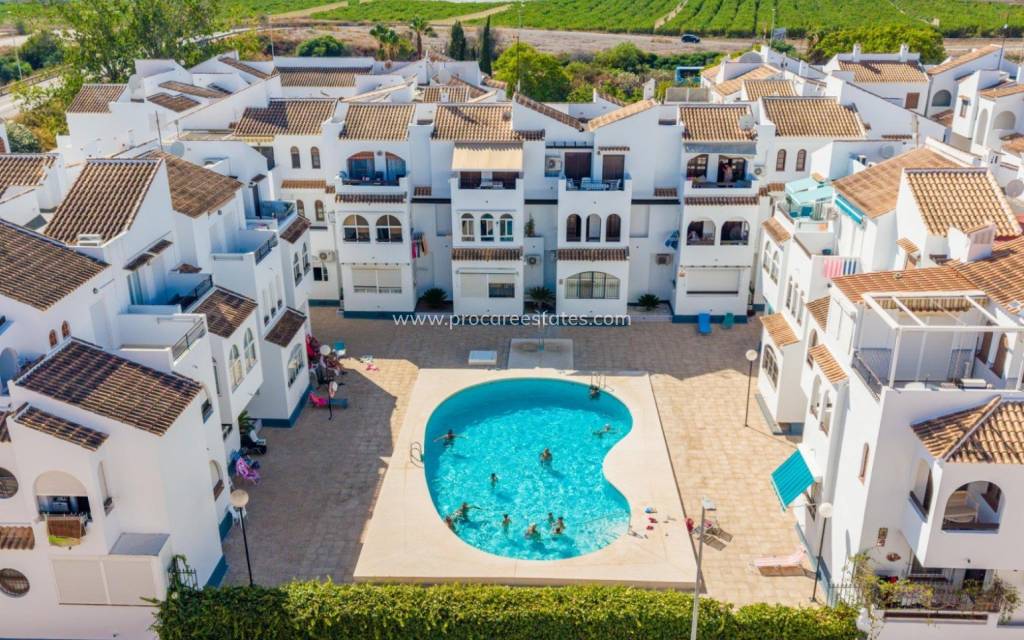 Resale - Apartment - Torrevieja - Acequion