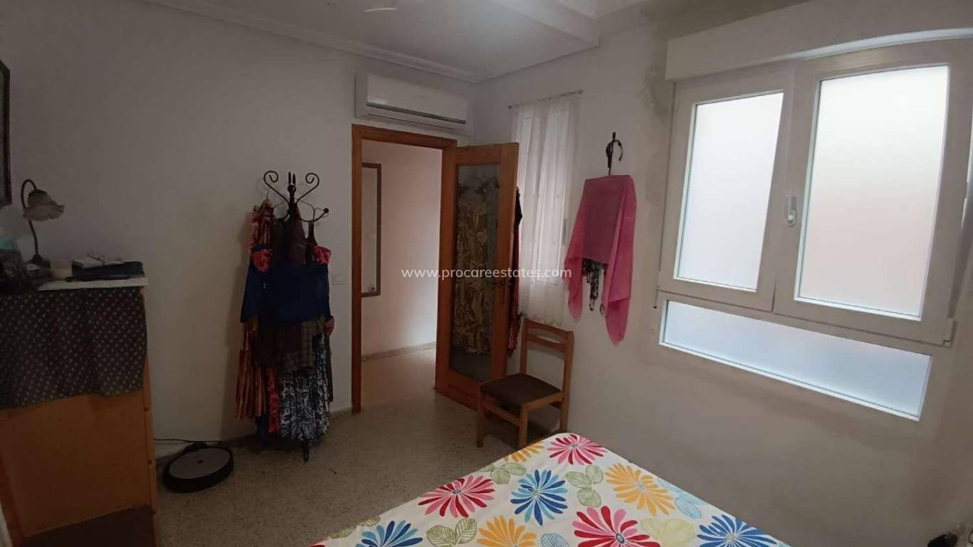 Resale - Apartment - Torrevieja - Acequion