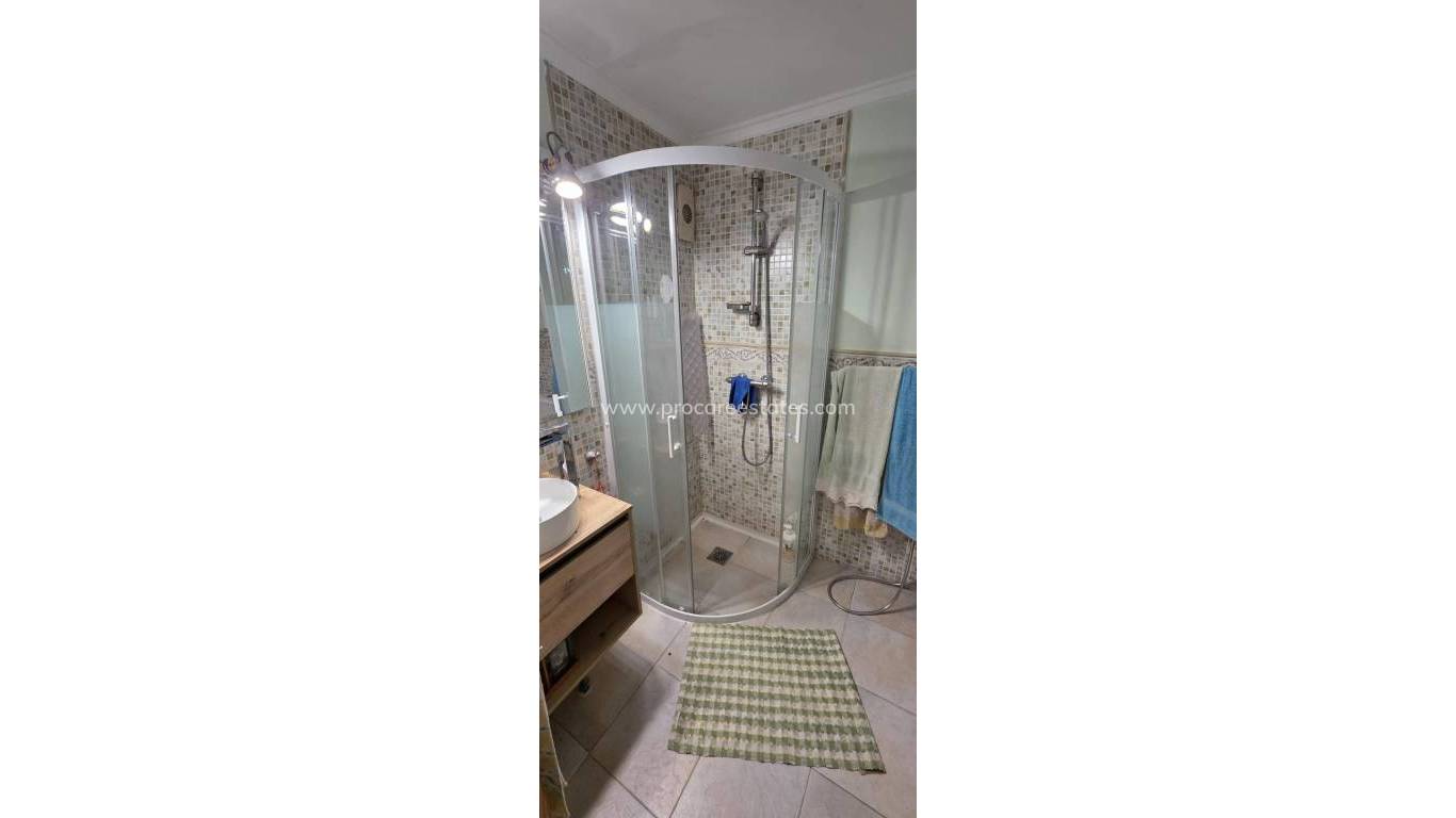 Resale - Apartment - Torrevieja - Acequion
